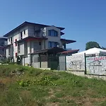 Calisto * Arapya